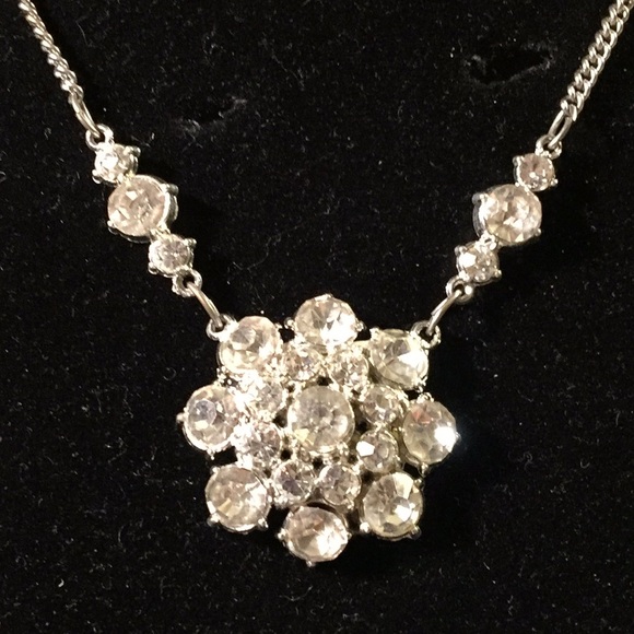 Vintage rhinestone necklace - Picture 1 of 5